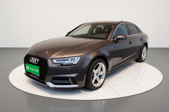 奥迪A4L 2017款 45 TFSI quattro 运动型