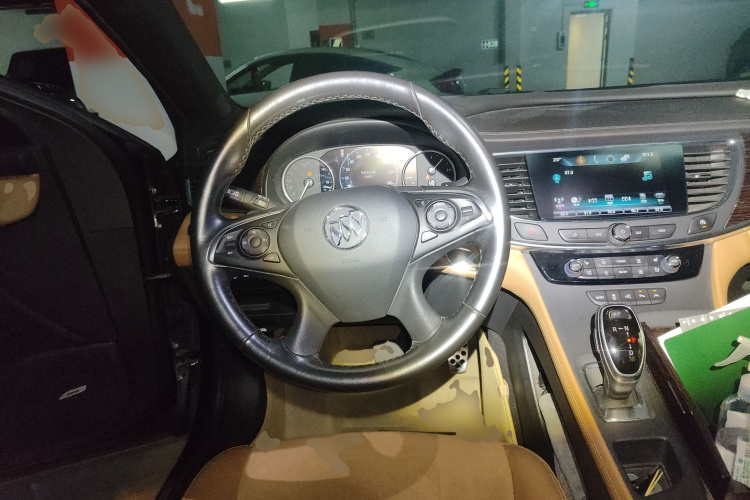 别克 君越 2016款 28T 豪华型中控内饰13