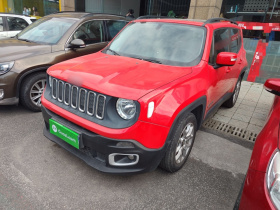 Jeep 自由侠 2018款 互联大屏版 180T 自动高能版