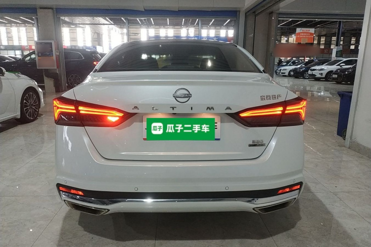 日产 天籁 2022款 2.0T XL 进享版车身外观6