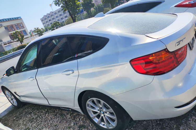宝马3系GT 2014款 320i 领先型车身外观6003
