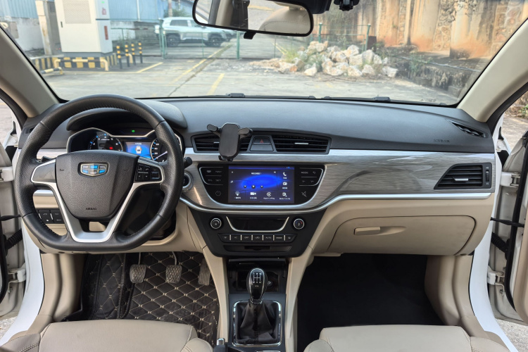 吉利汽车 帝豪 2017款 三厢百万款 1.5L 手动豪华型中控内饰7002