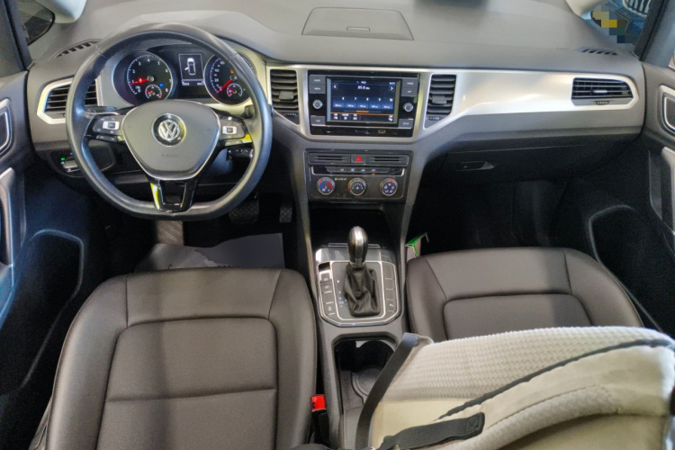 大众 高尔夫·嘉旅 2020款 280TSI 自动好奇型中控内饰12