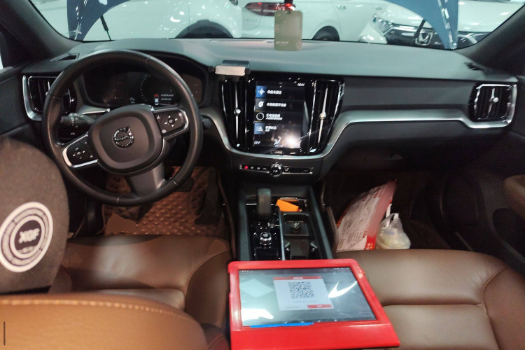 沃尔沃S60 2022款 B4 智逸豪华版中控内饰7002