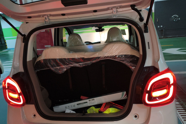 五菱汽车 宏光MINIEV 2025款 四门版 进阶款机舱底盘23