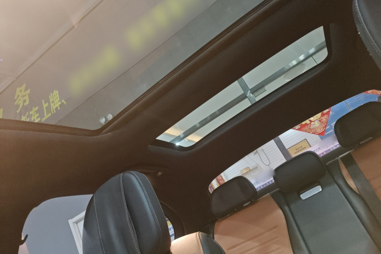 奔驰C级 2023款 改款二 C 260 L 运动版局部细节22