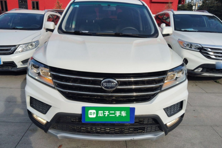 SWM斯威汽车 SWM斯威X3 2020款 1.5L 手动超值型 7座车身外观2