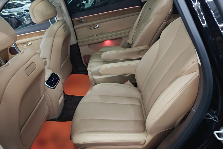 鸿蒙智行 问界M7 2024款 1.5T 智驾四驱Max版 6座中控内饰7004