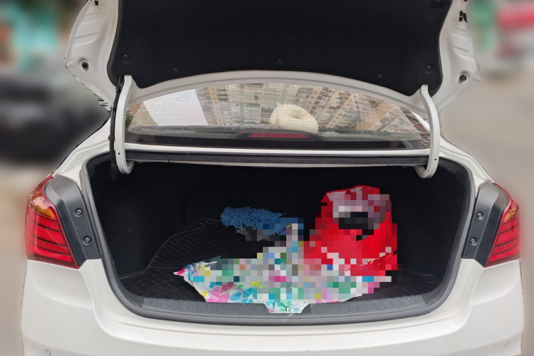 现代 名图 2017款 1.8L 自动尊贵型DLX 国V中控内饰23