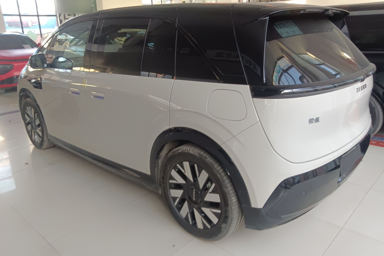 极氪MIX 2025款 长续航智驾版车身外观6003