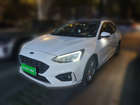 福特 福克斯 2021款 两厢 EcoBoost 180 自动锋潮型