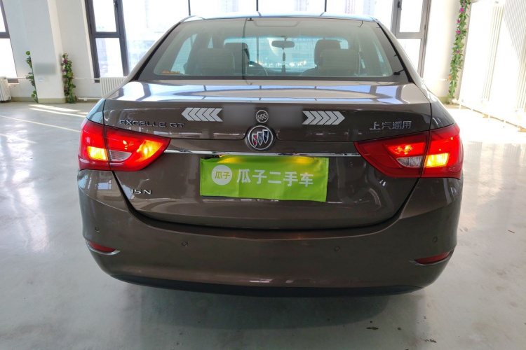 别克 英朗 2017款 15N 手动精英型车身外观6