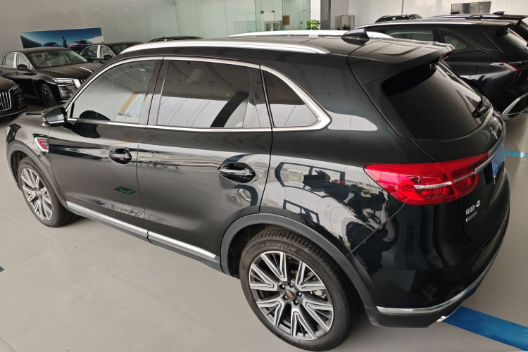 红旗HS5 2022款 改款 2.0T 智联旗享四驱版车身外观6003