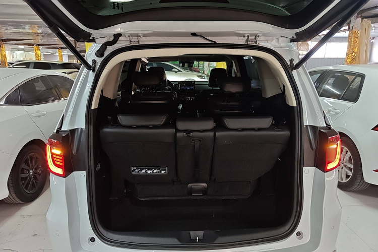 本田 艾力绅 2024款 2.0L e:HEV 豪华版局部细节23