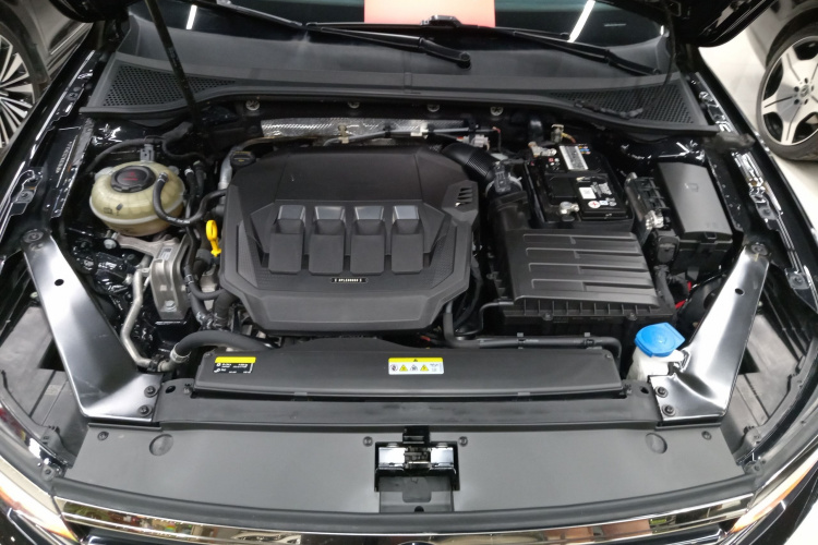 大众 迈腾 2020款 330TSI DSG 领先型机舱底盘24