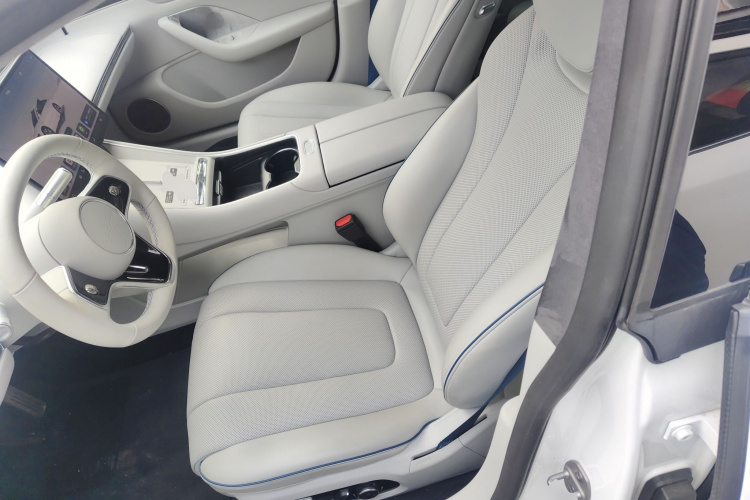 鸿蒙智行 智界S7 2025款 855km Max中控内饰19