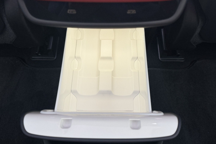 小米汽车 小米SU7 2024款 后驱长续航智驾版中控内饰7005