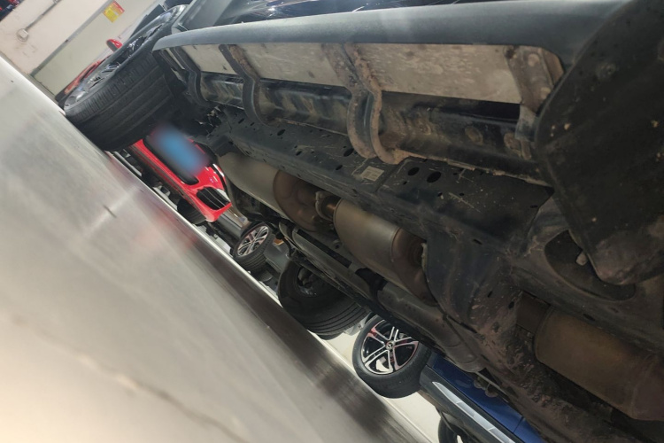 坦克300 2024款 2.0T 征服者局部细节9001