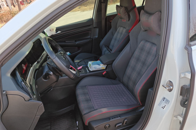 大众 高尔夫GTI 2021款 改款 380TSI DSG GTI中控内饰19