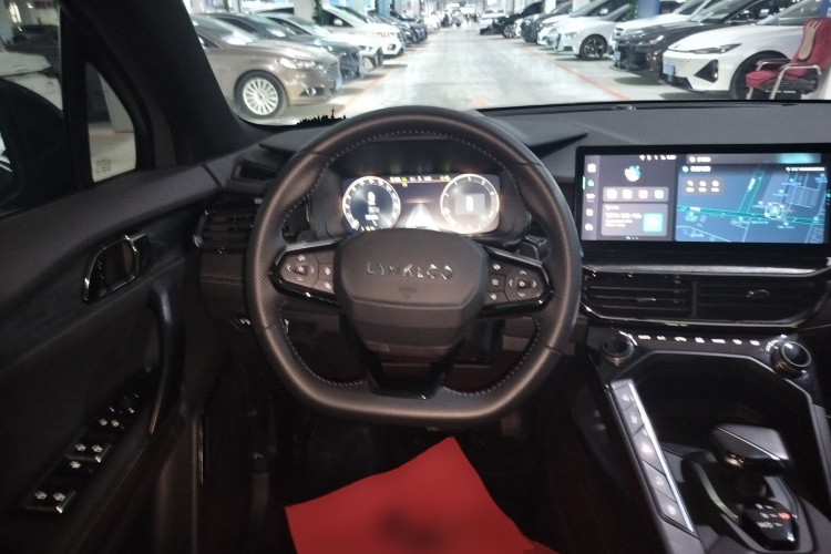 领克06 2023款 Remix 1.5T 劲Pro中控内饰13