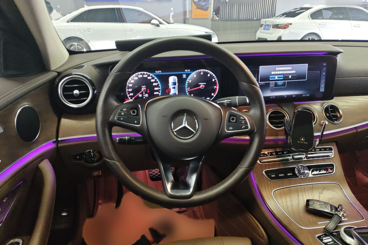 奔驰E级 2018款 改款 E 200 L局部细节13