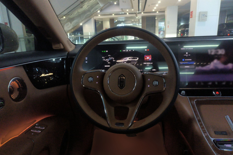 鸿蒙智行 尊界S800 2025款 增程 星耀尊享版 5座中控内饰13