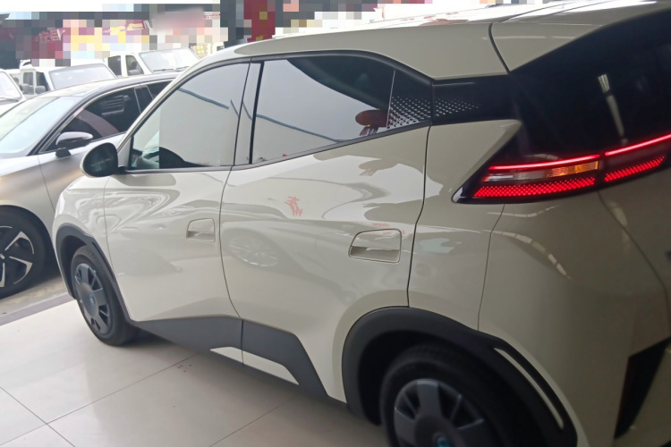 比亚迪 海鸥 2025款 305km 活力版车身外观4