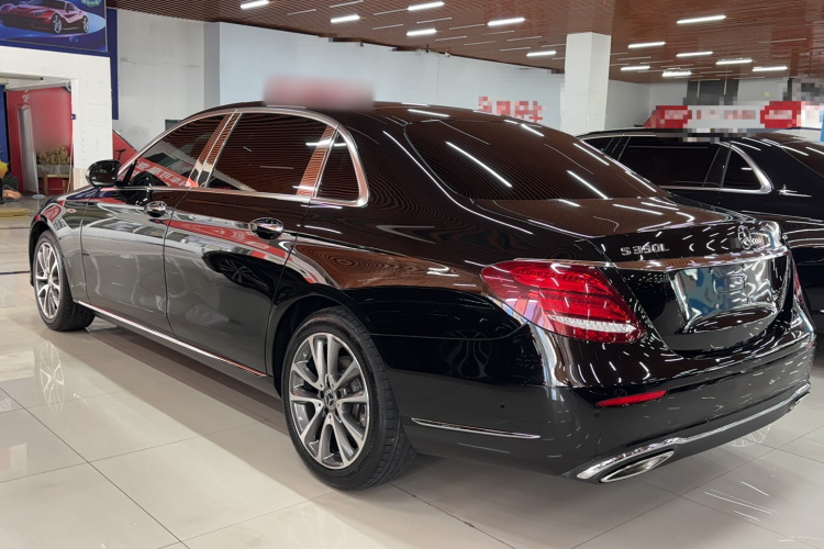 奔驰E级 2017款 E 300 L 豪华型车身外观6005