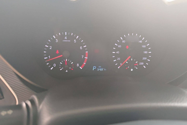 海马 福美来 2014款 M5 1.6L 自动精英型局部细节14