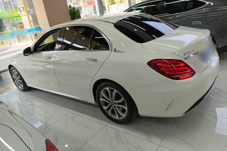 奔驰C级 2018款 C 180 L 动感型运动版车身外观6003