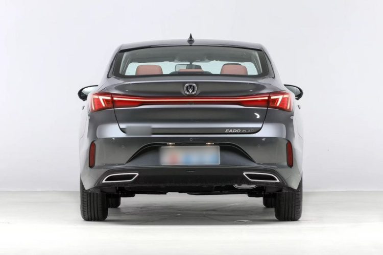 长安 逸动 2025款 PLUS 1.4T 双离合高能版车身外观6006