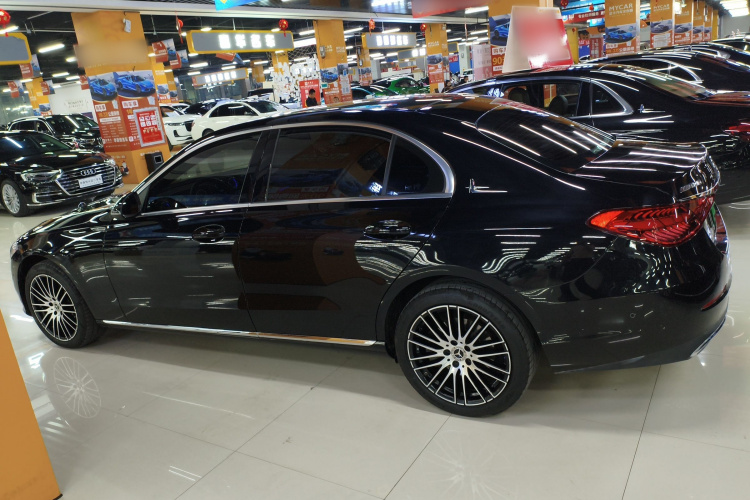 奔驰C级 2024款 改款 C 260 L车身外观4