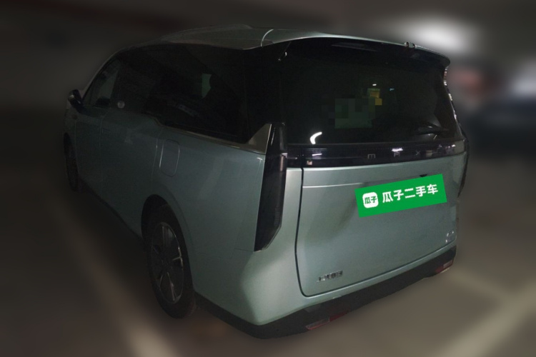 上汽大通MAXUS 大家7 2024款 超混 超长续航版 旗舰版车身外观5