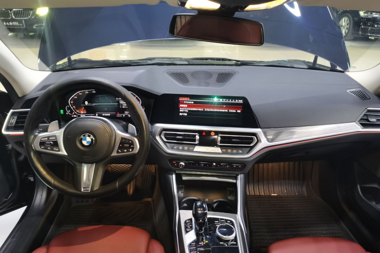 宝马3系 2021款 改款二 325i M运动曜夜套装中控内饰12