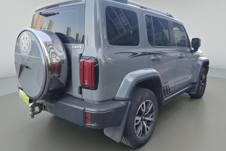 坦克300 2023款 城市版 2.0T 很有型车身外观7