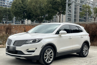 林肯MKC 2017款 2.0T 四驱尊雅版