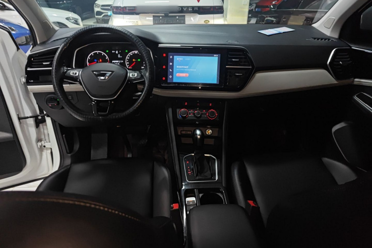 捷达VS5 2023款 280TSI 自动进取型中控内饰12