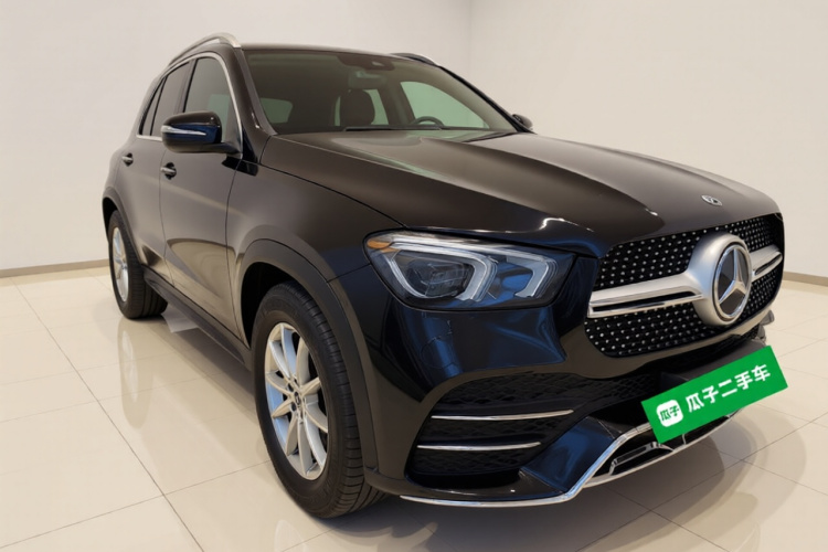奔驰GLE 2020款 改款 GLE 350 4MATIC 时尚型车身外观3