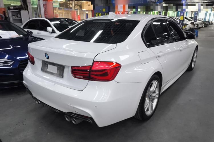 宝马3系 2017款 320i M运动型车身外观6005