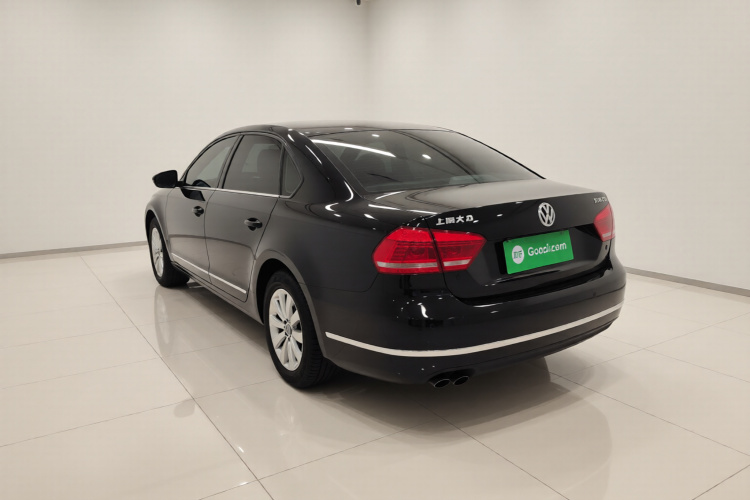 大众 帕萨特 2015款 1.4TSI 手动尊雅版车身外观5