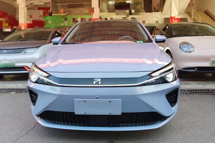 飞凡汽车 飞凡ER6 2020款 620km 智享版车身外观2