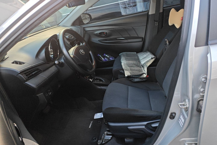 丰田 YARiS L 致炫 2019款 1.5E CVT魅动版 国VI中控内饰19