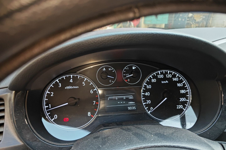 日产 骐达TIIDA 2014款 1.6L 手动舒适型局部细节14