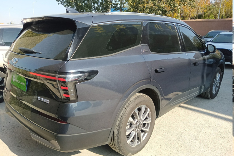 福特 2023款 锐界L 2.0T EcoBoost 两驱七座豪华型车身外观7