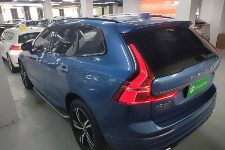 沃尔沃XC60 2020款 T5 四驱智远运动版车身外观4