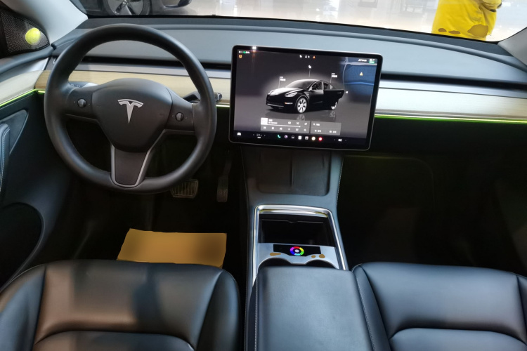 特斯拉 Model Y 2022款 后轮驱动版中控内饰12