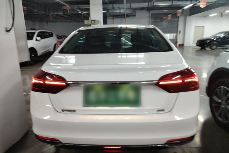 吉利汽车 帝豪 2020款 1.5L 手动舒适型车身外观6