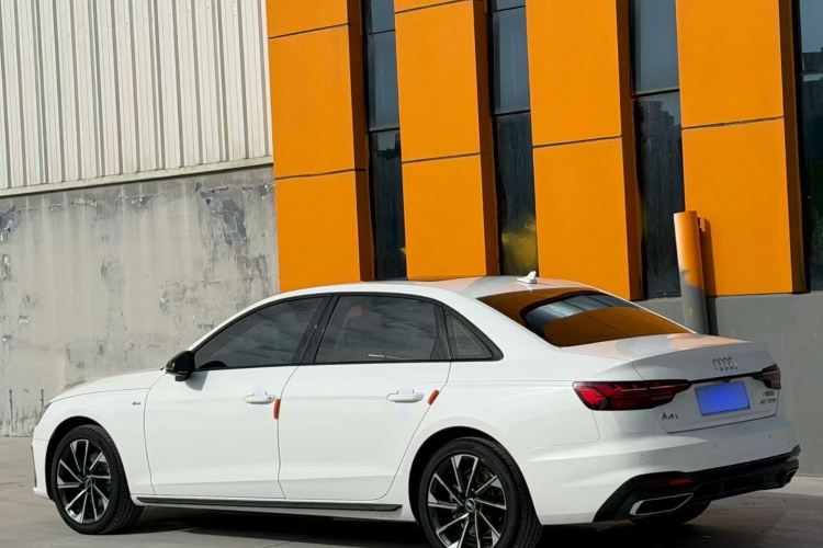 奥迪A4L 2023款 40 TFSI 豪华动感型车身外观6005