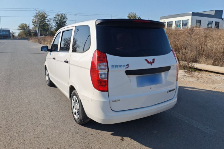 五菱汽车 五菱宏光 2020款 1.2L S基本型国VI LSI车身外观6005