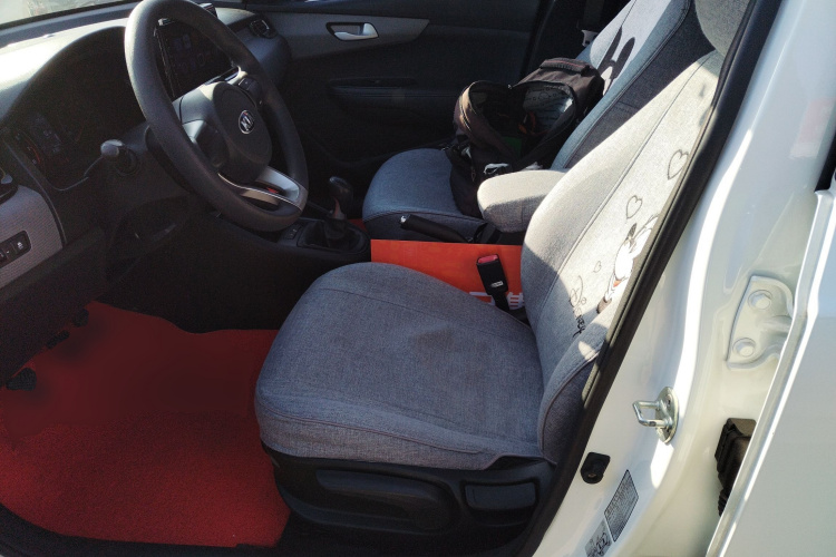 起亚 福瑞迪 2019款 1.6L 手动舒适版 国VI中控内饰19